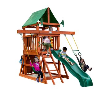 Space saver outdoor store playsets